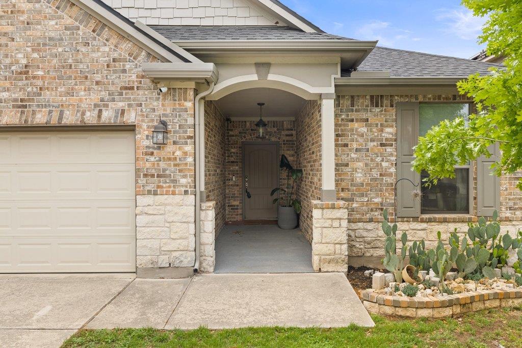Listing photo 1 of 8616  Ipswich Bay Dr