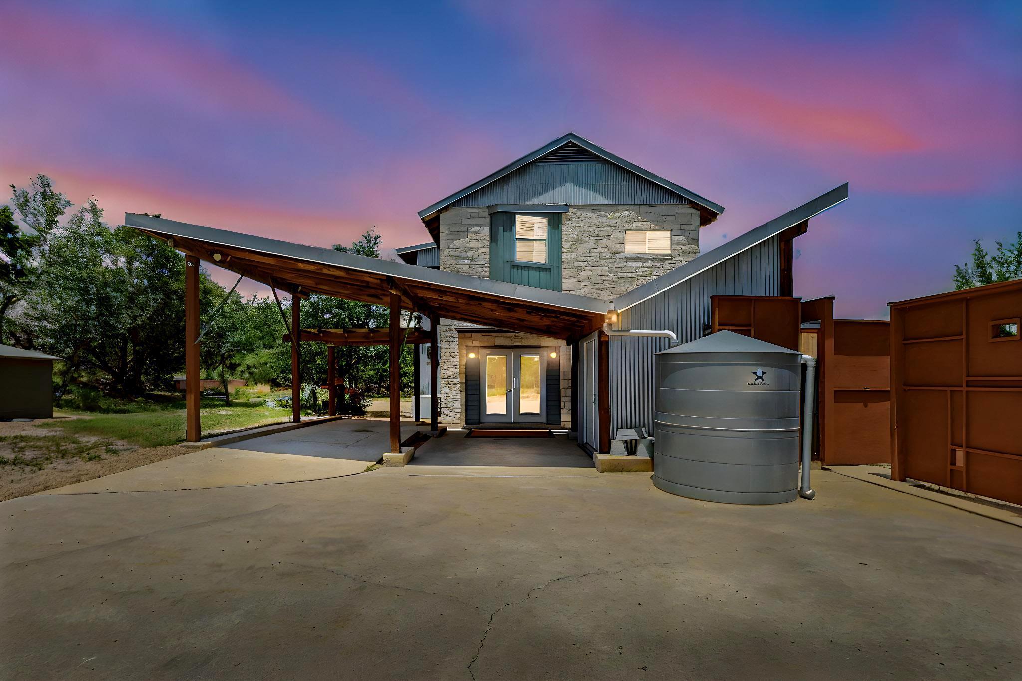 Listing photo 1 of 18220  Shepherds Corral None