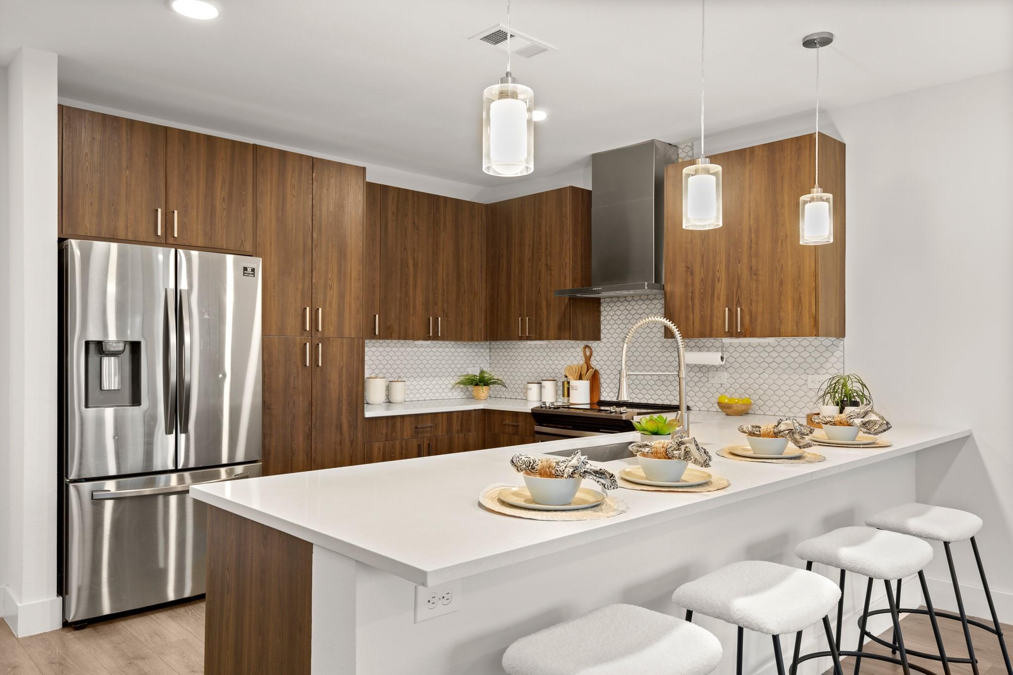 Listing photo 1 of 2213  Poquito St  #306