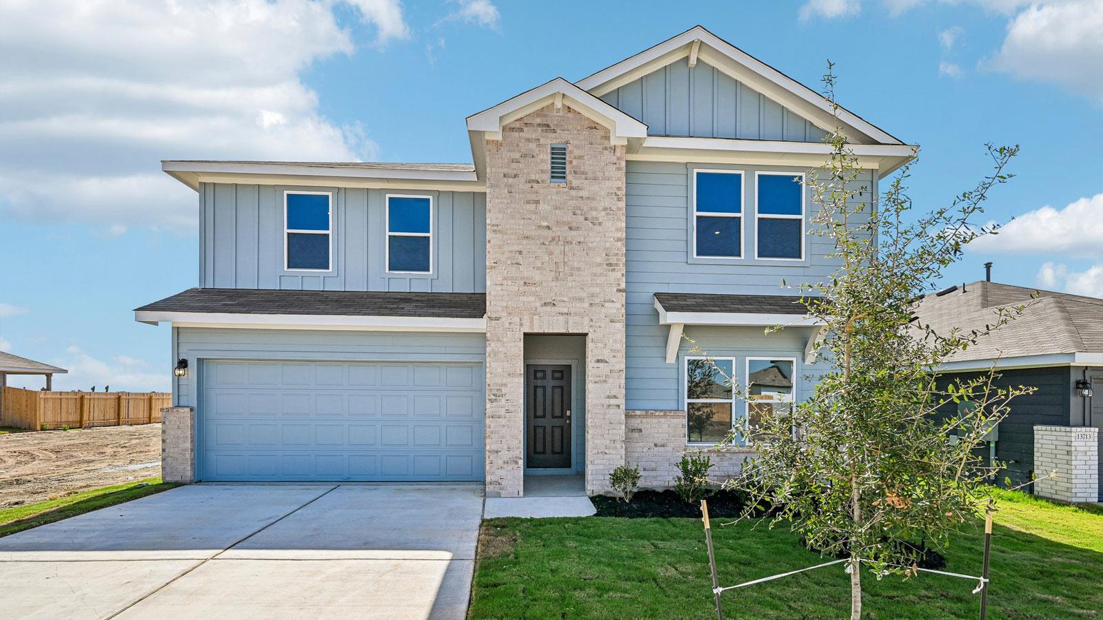Foto de la propiedad en venta 1 de 13717  Carper Dr