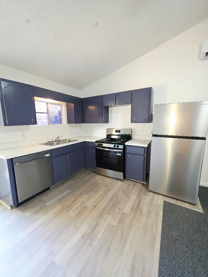 Listing photo 1 of 100  Quail Run Rd  #5