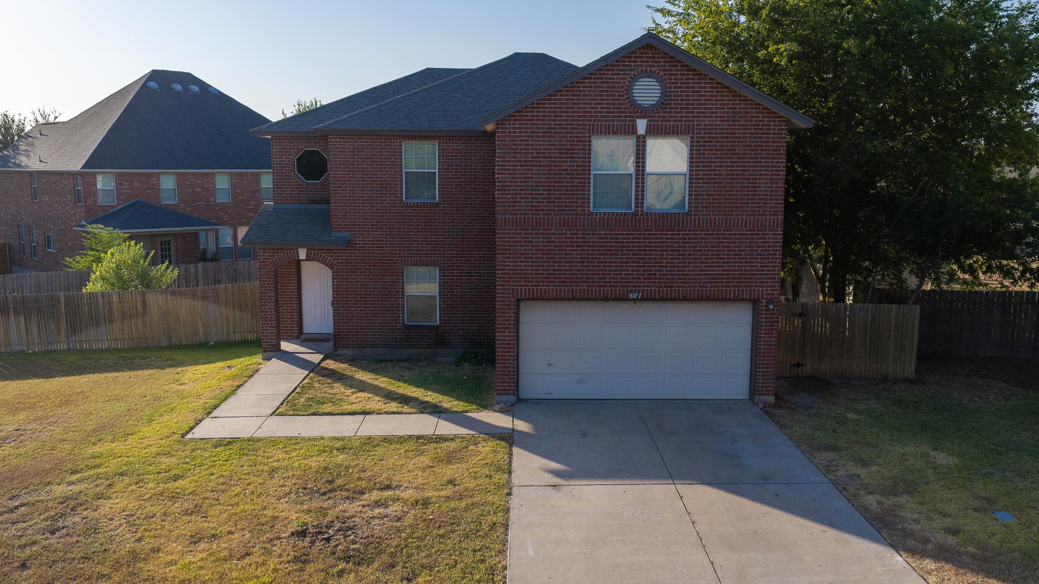 Listing photo 1 of 801  Cisco Valley Cv