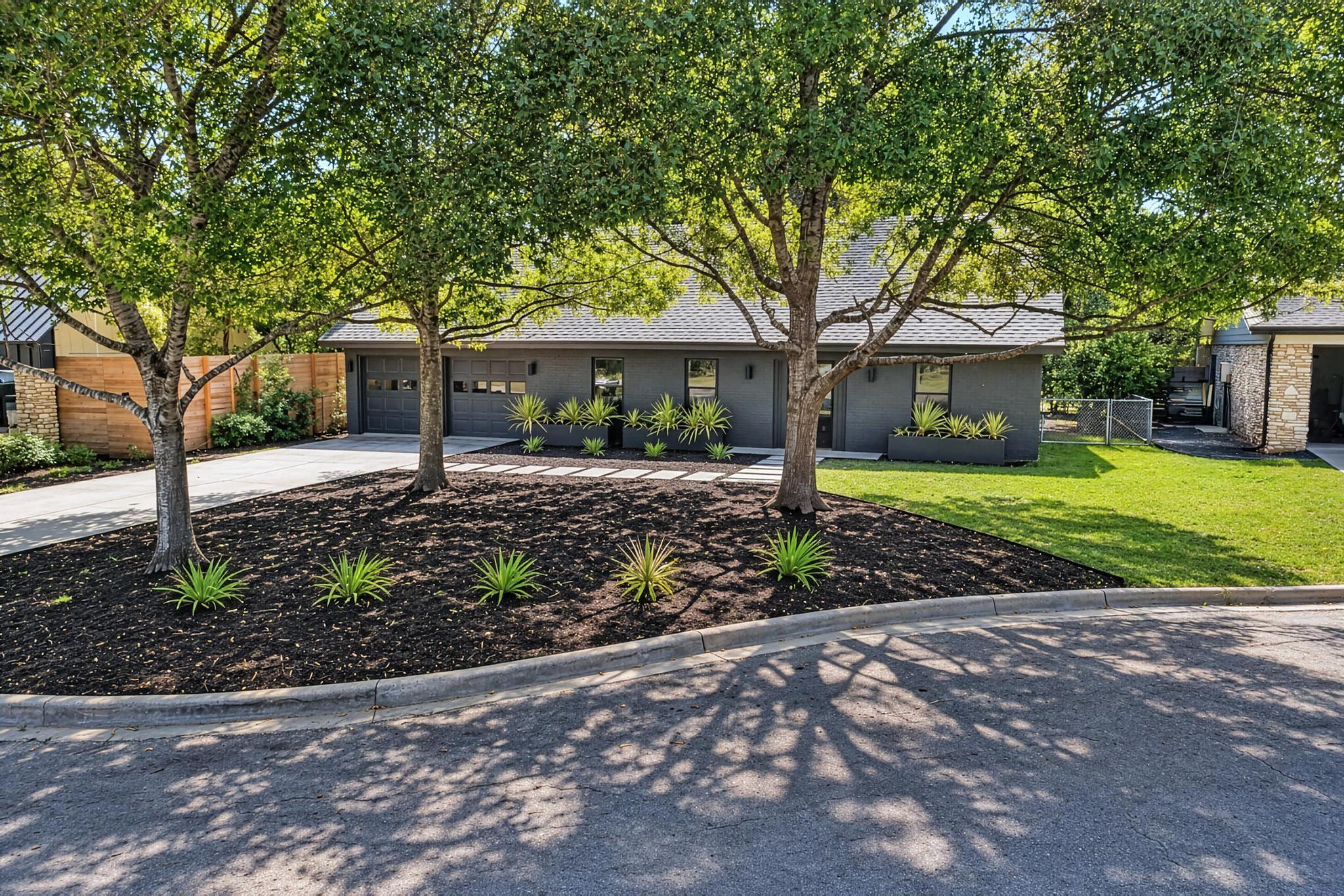 Listing photo 1 of 5105  Woodgreen Cv