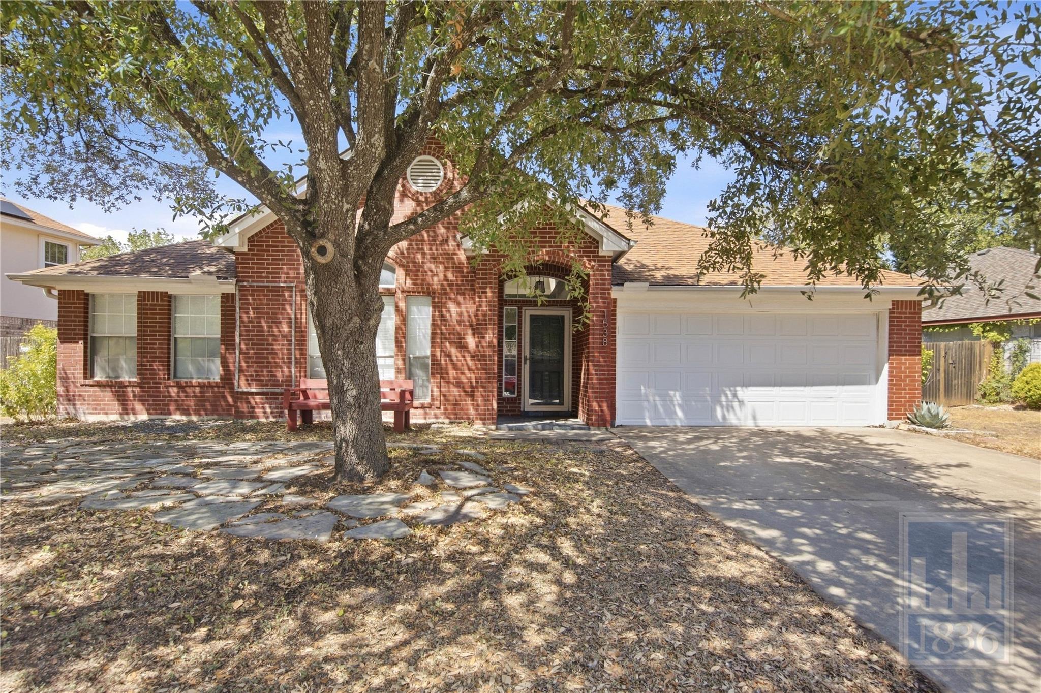 Listing photo 1 of 1538  Arusha St