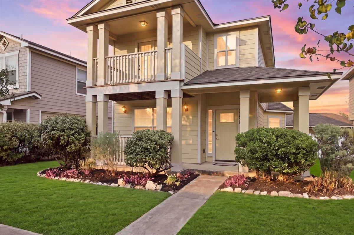 Listing photo 1 of 17909  Kenai Fjords Dr  #1