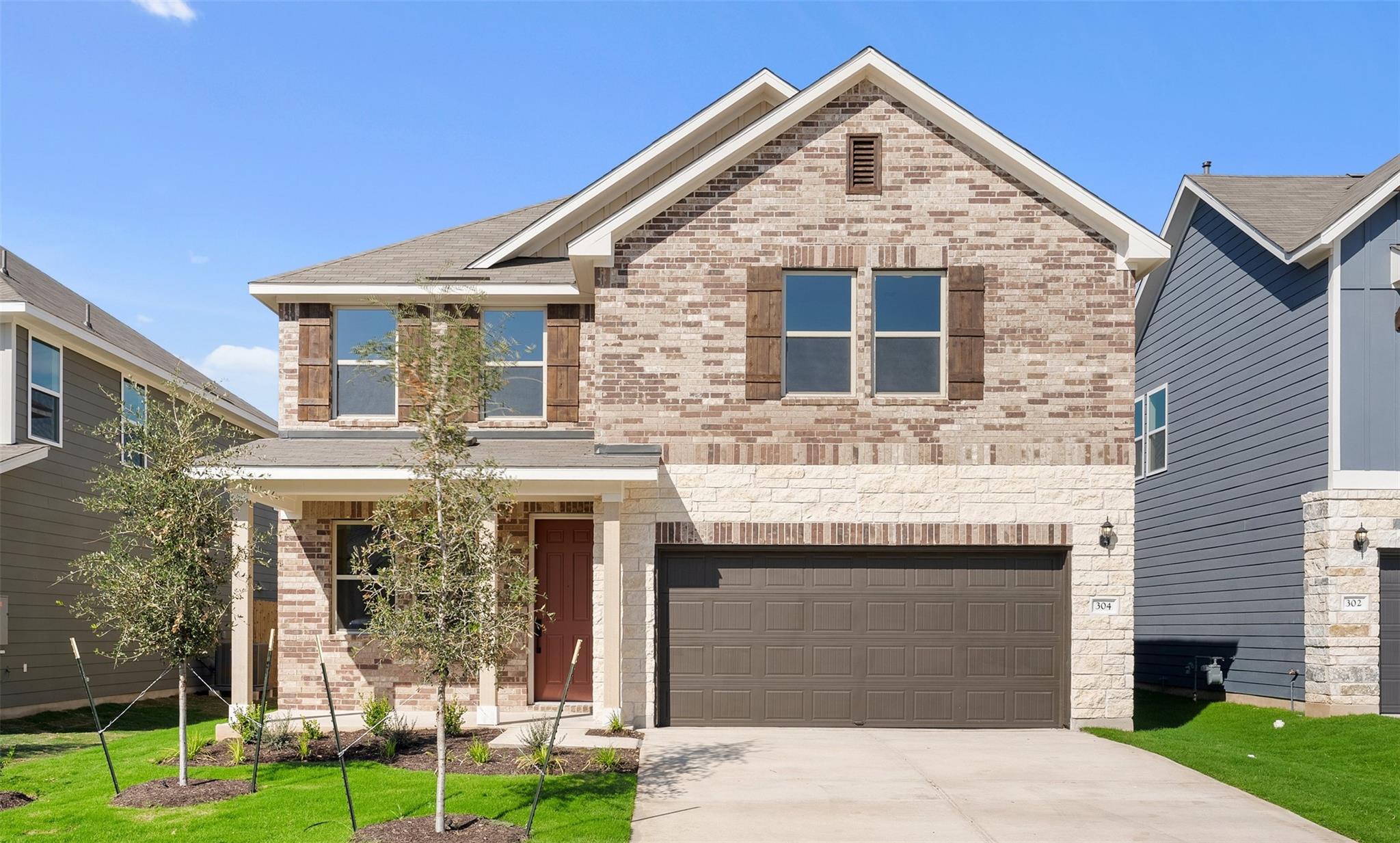 Listing photo 1 of 132  Arlington Park Loop