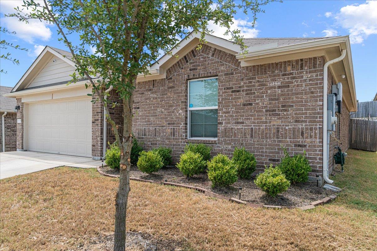 Listing photo 1 of 19705  Caroline Harrison St
