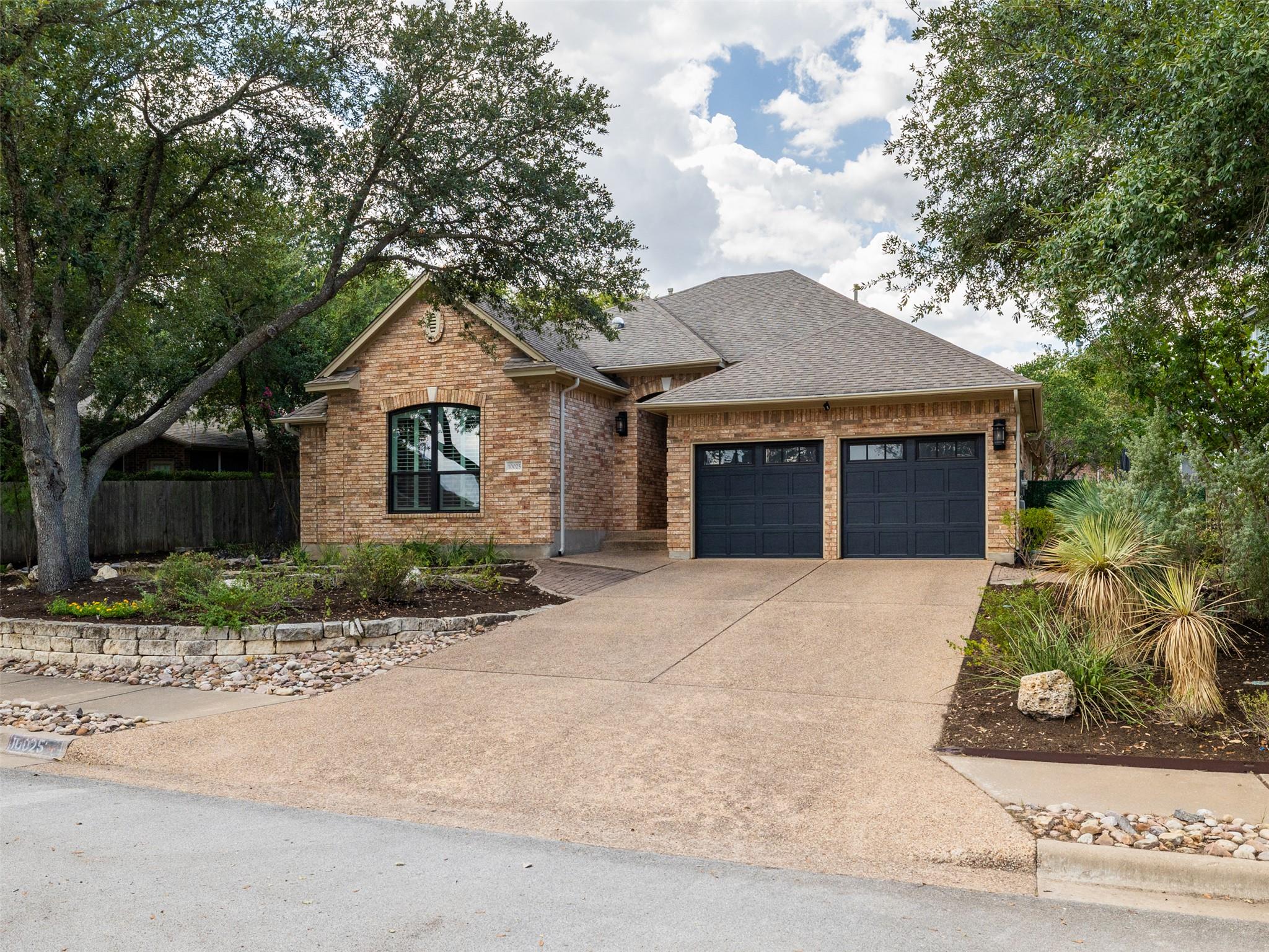 Listing photo 1 of 10025  Scull Creek Dr