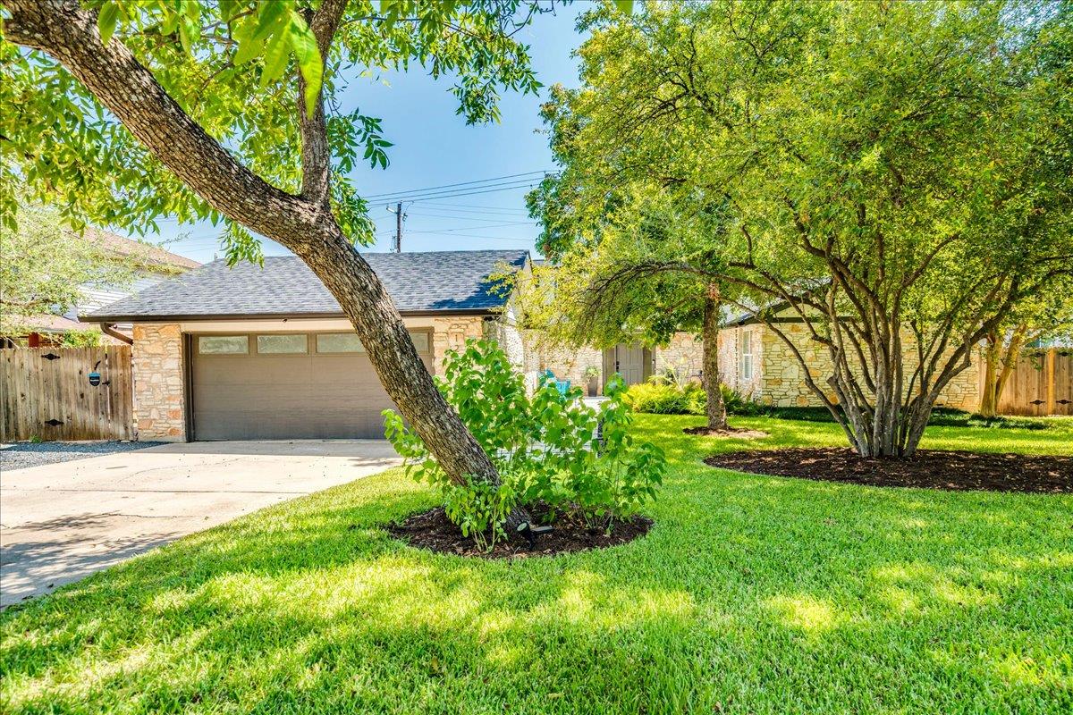 Listing photo 1 of 12601  Gristmill Cv