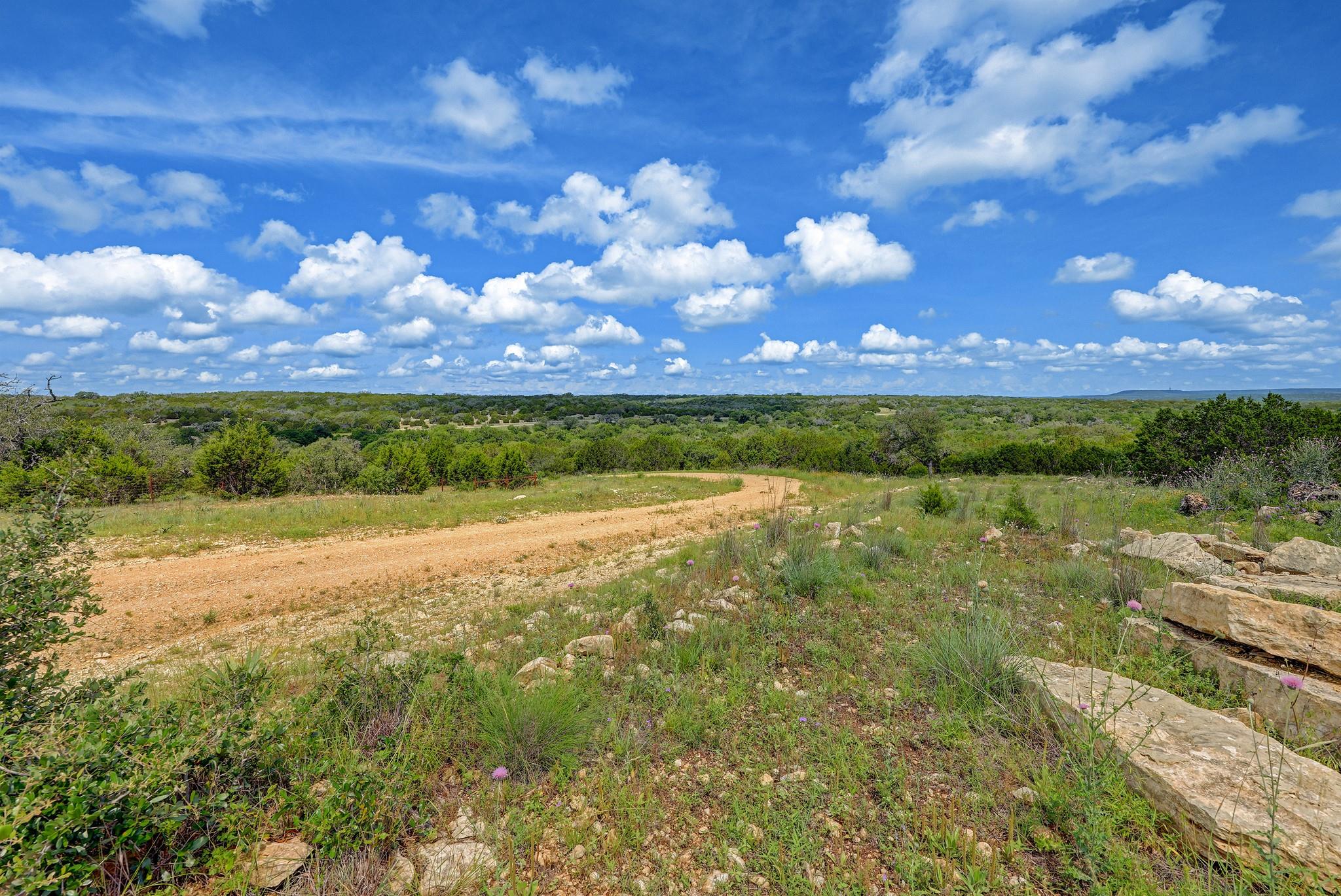 Listing photo 1 of 19131  Wolfridge 273 Ranch Rd