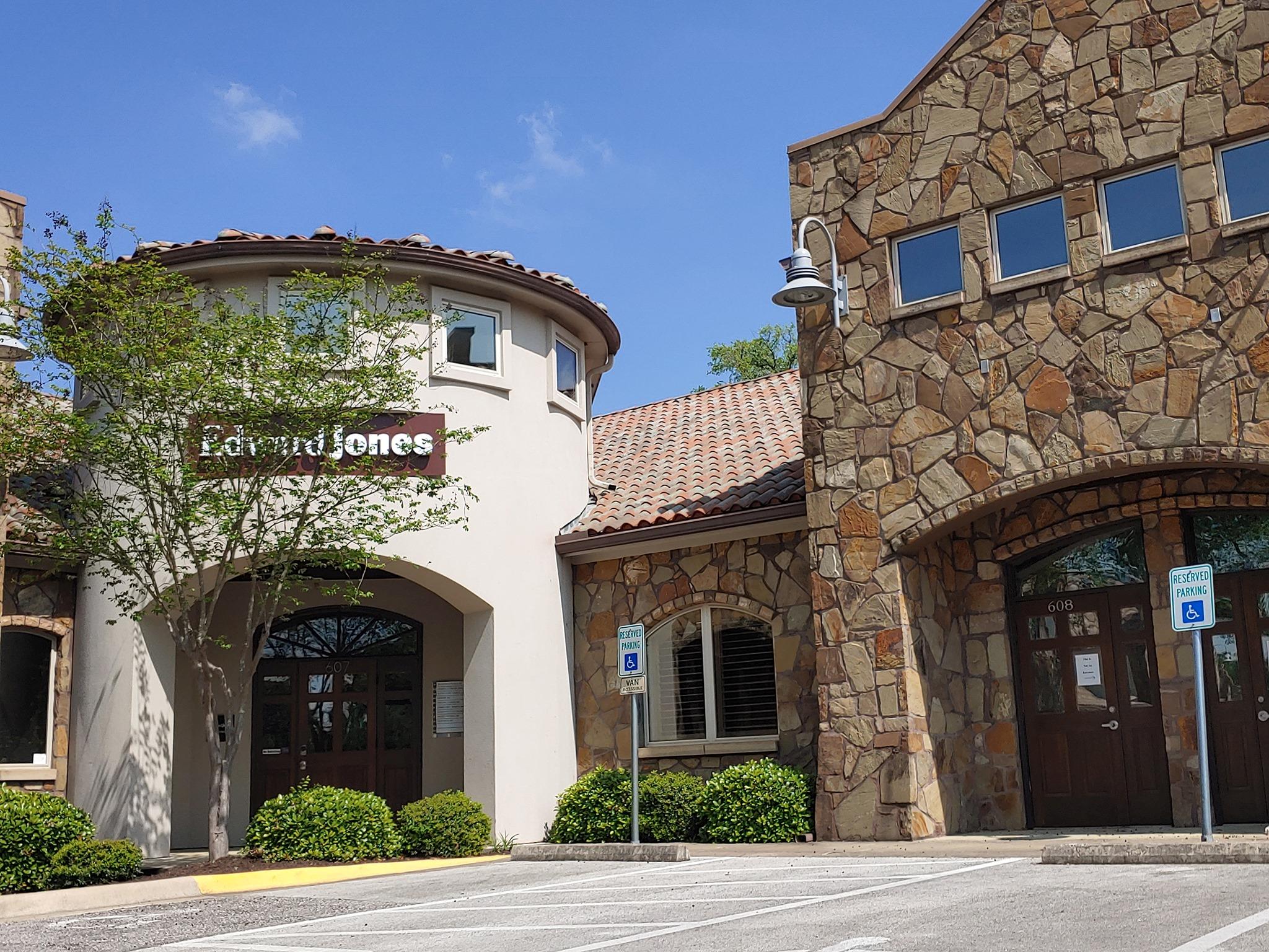 Listing photo 1 of 2500 W William Cannon Dr  #607 A-3