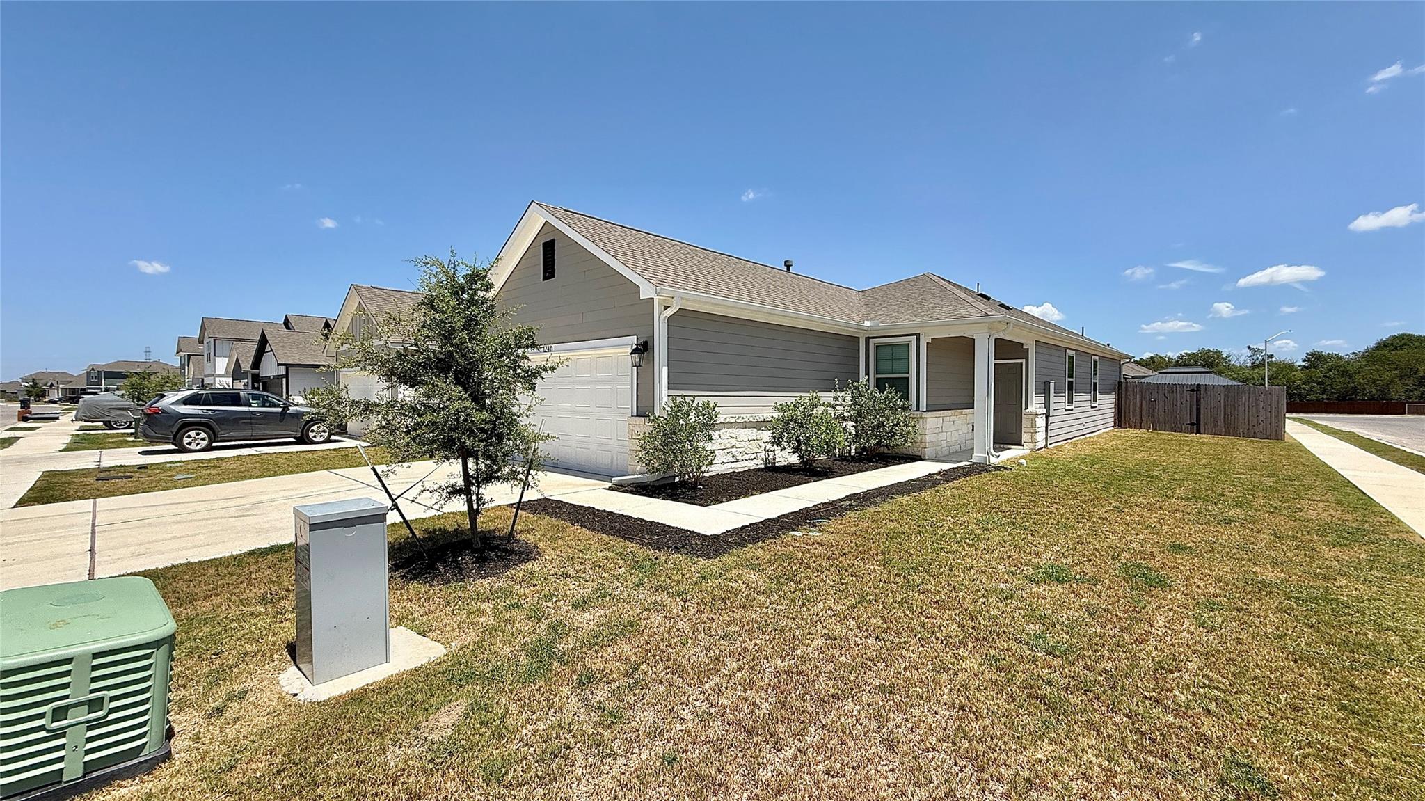 Listing photo 1 of 12411  Zenyatta Dr