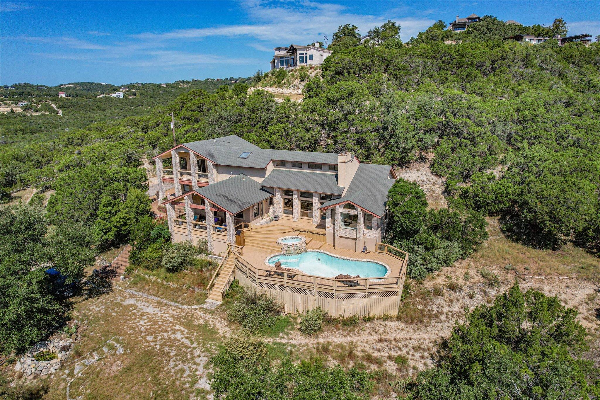 Listing photo 1 of 18610 W Reed Parks Rd