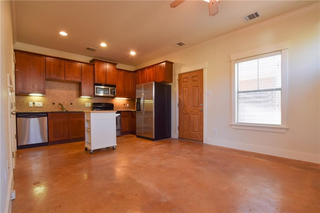 Listing photo 1 of 5405  Avenue H None  #B