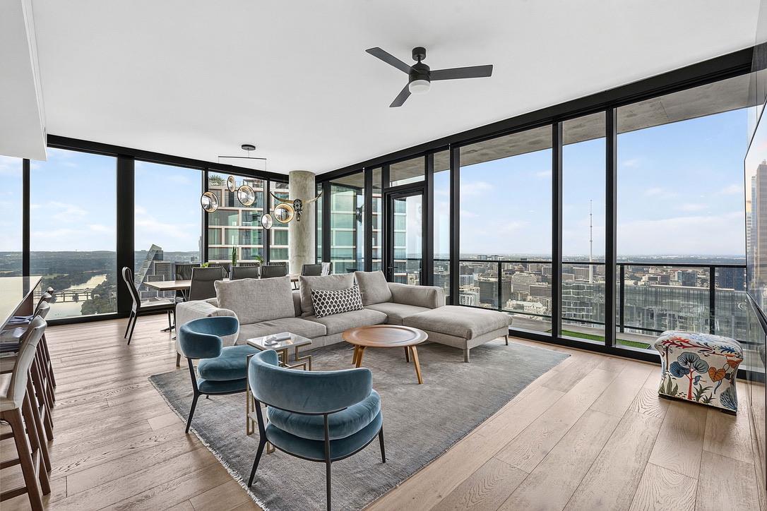 Listing photo 1 of 610  Davis St  #4504