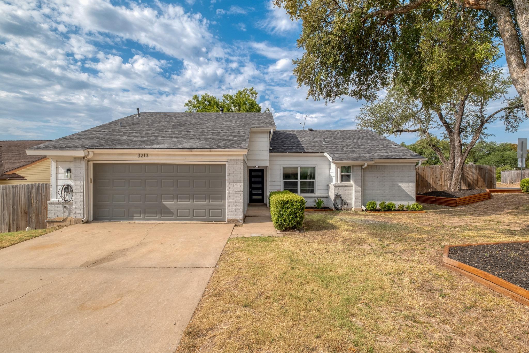 Listing photo 1 of 3213  Western Dr