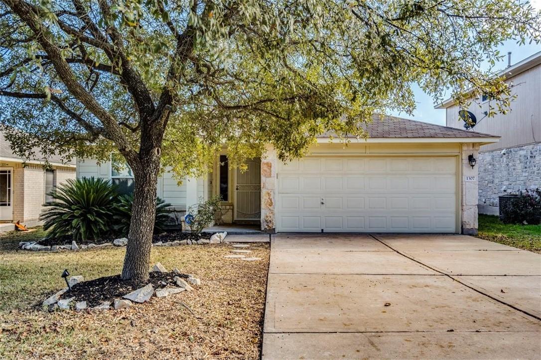 Listing photo 1 of 1307  Dillon Lake Bnd