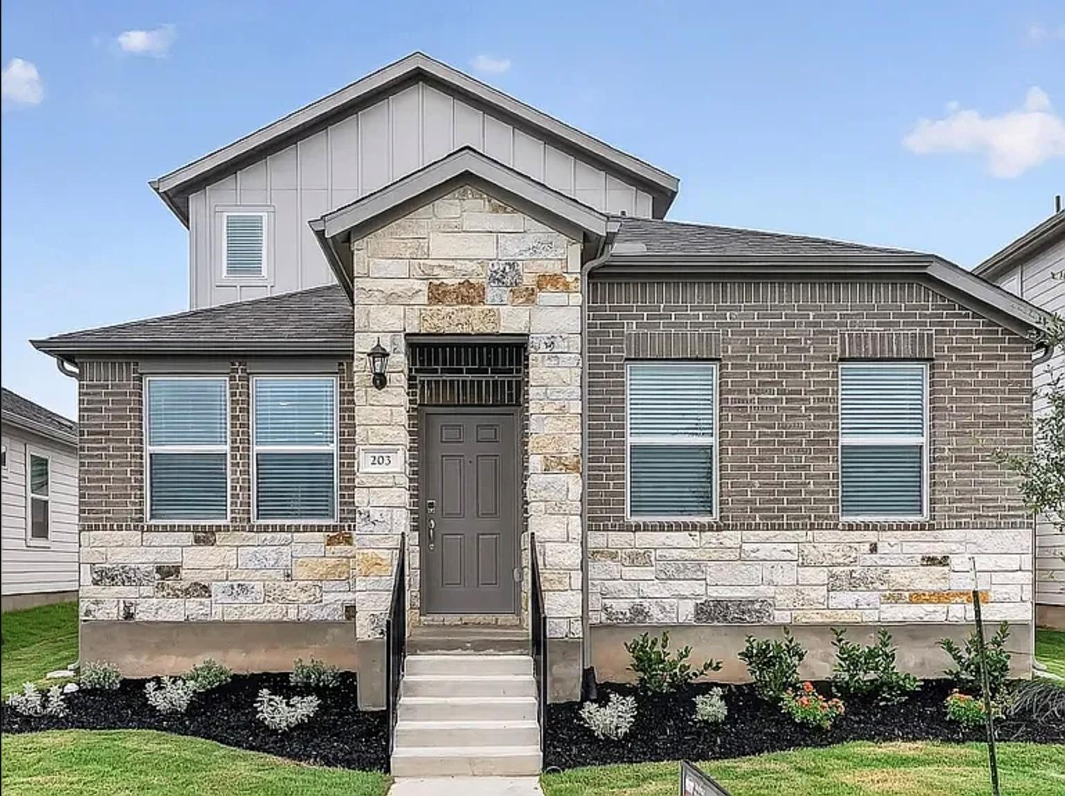Striking masonry craftsmanship defines this conte