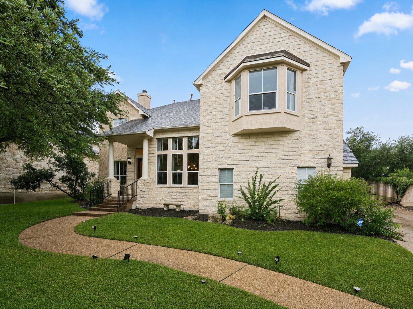 Listing photo 1 of 12113  Portobella Dr