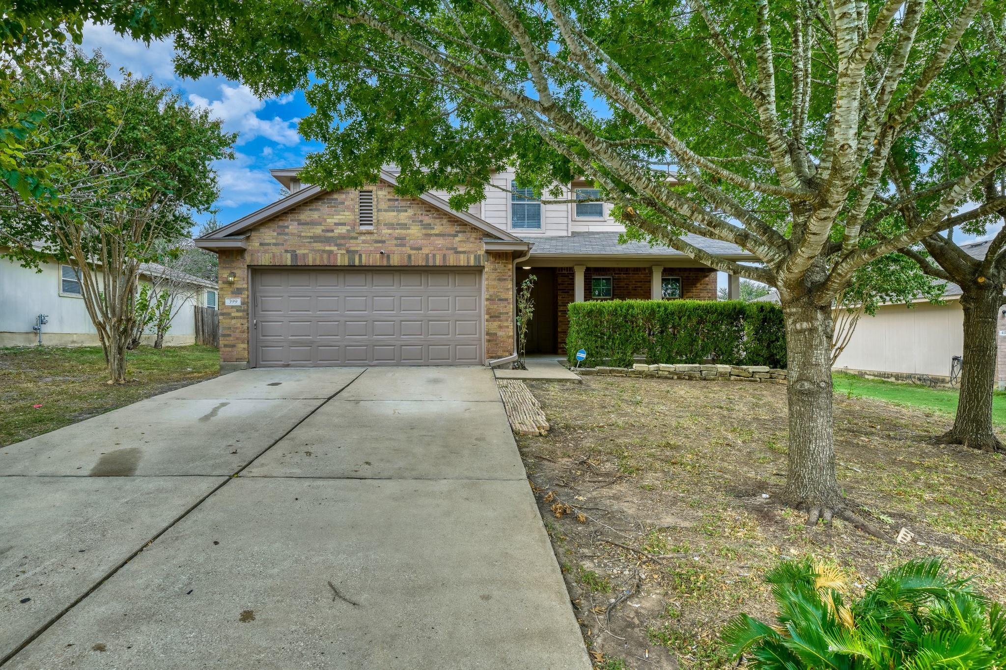Listing photo 1 of 399  Paddington Dr