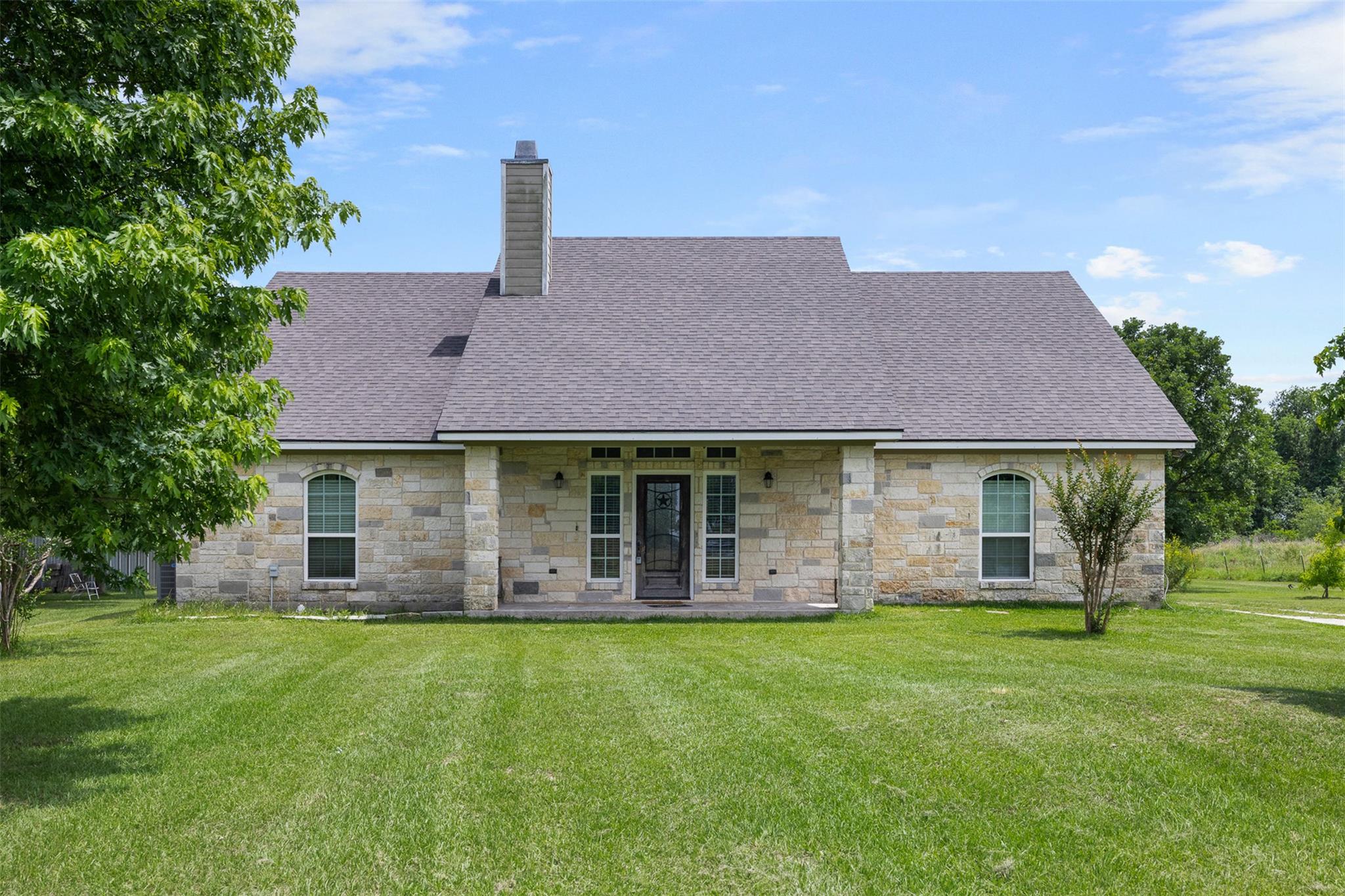 Listing photo 1 of 476  LCR 640 None