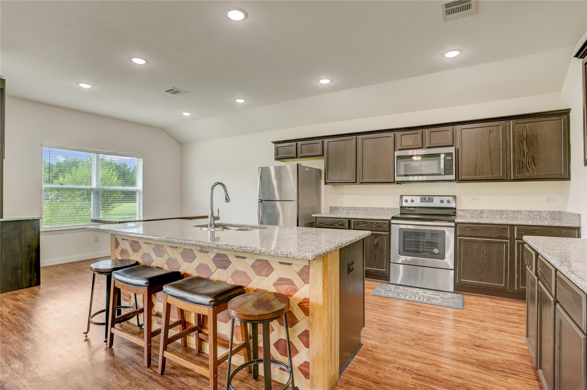 Listing photo 1 of 503  Road 5138 Rd