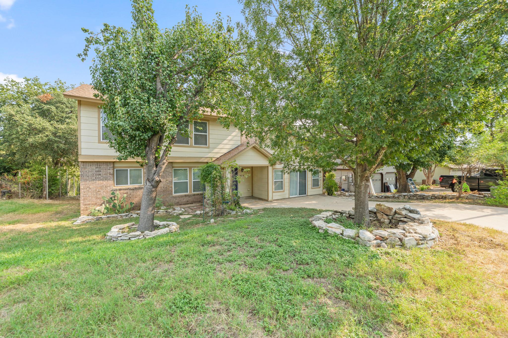 Listing photo 1 of 8308  Hanbridge Ln