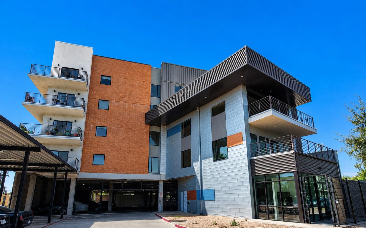 Listing photo 1 of 6444  Burnet Rd  #305