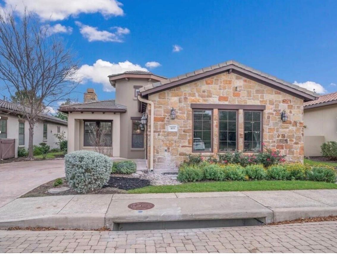 Listing photo 1 of 103  Amiata Ave