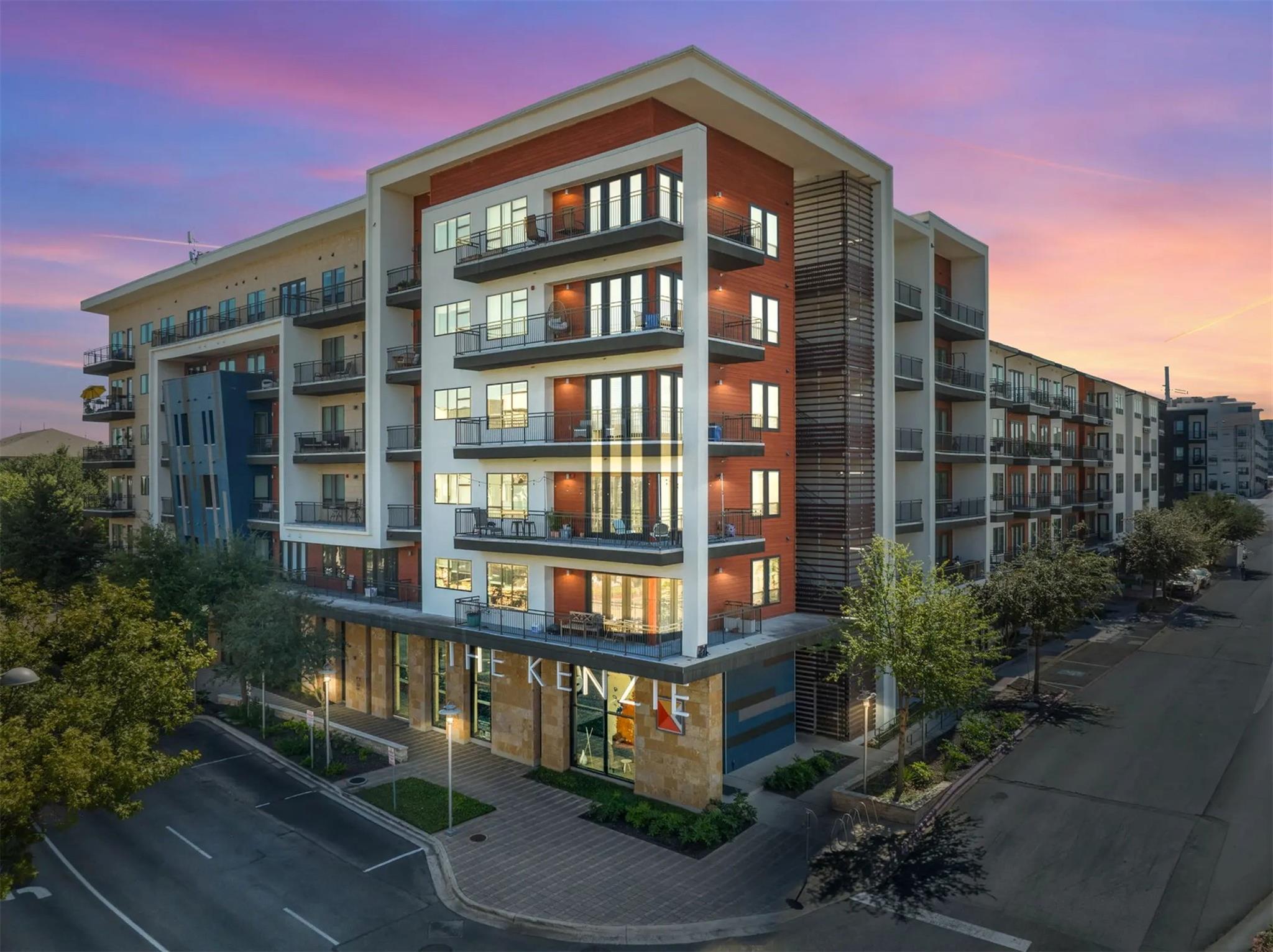 Listing photo 1 of 3201  Esperanza Xing  #238