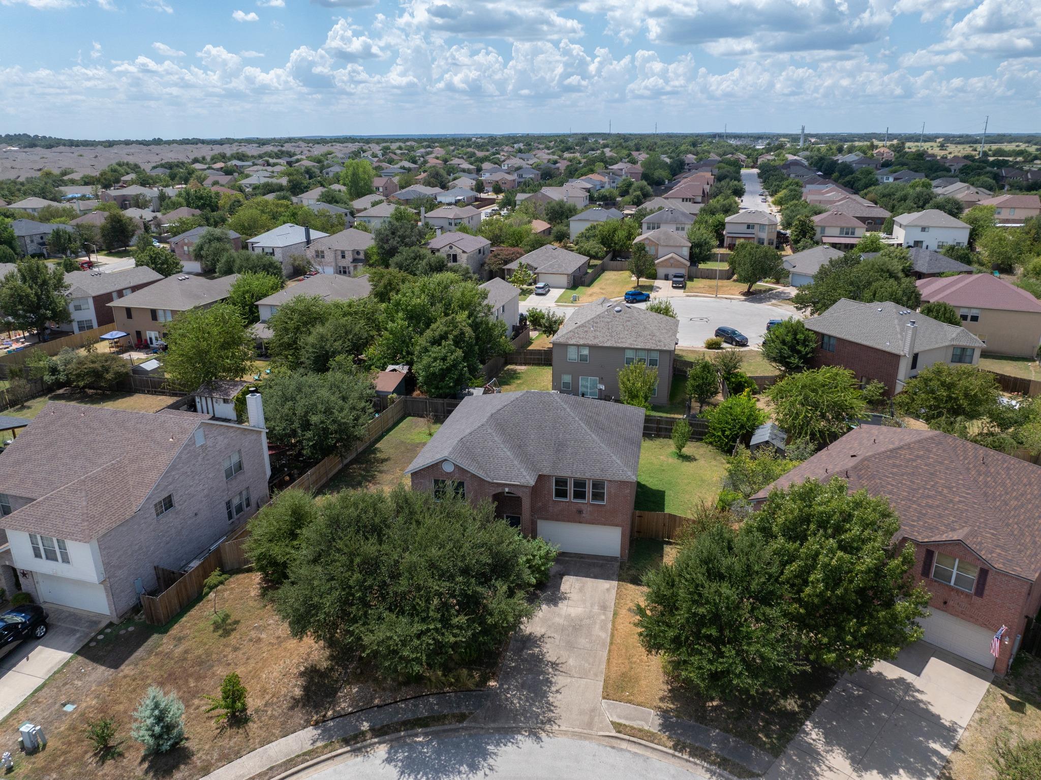Listing photo 1 of 311  Crossland Cv