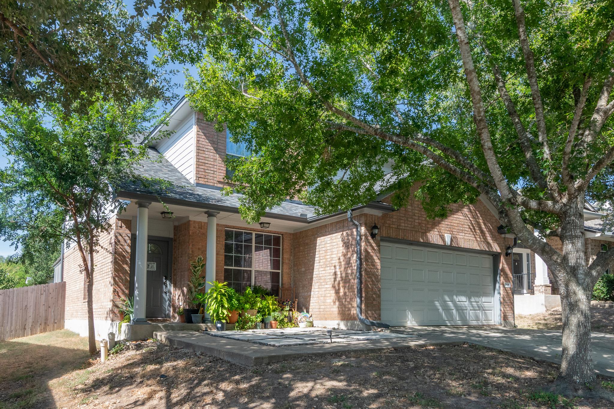 Listing photo of 2909  Fleet Dr