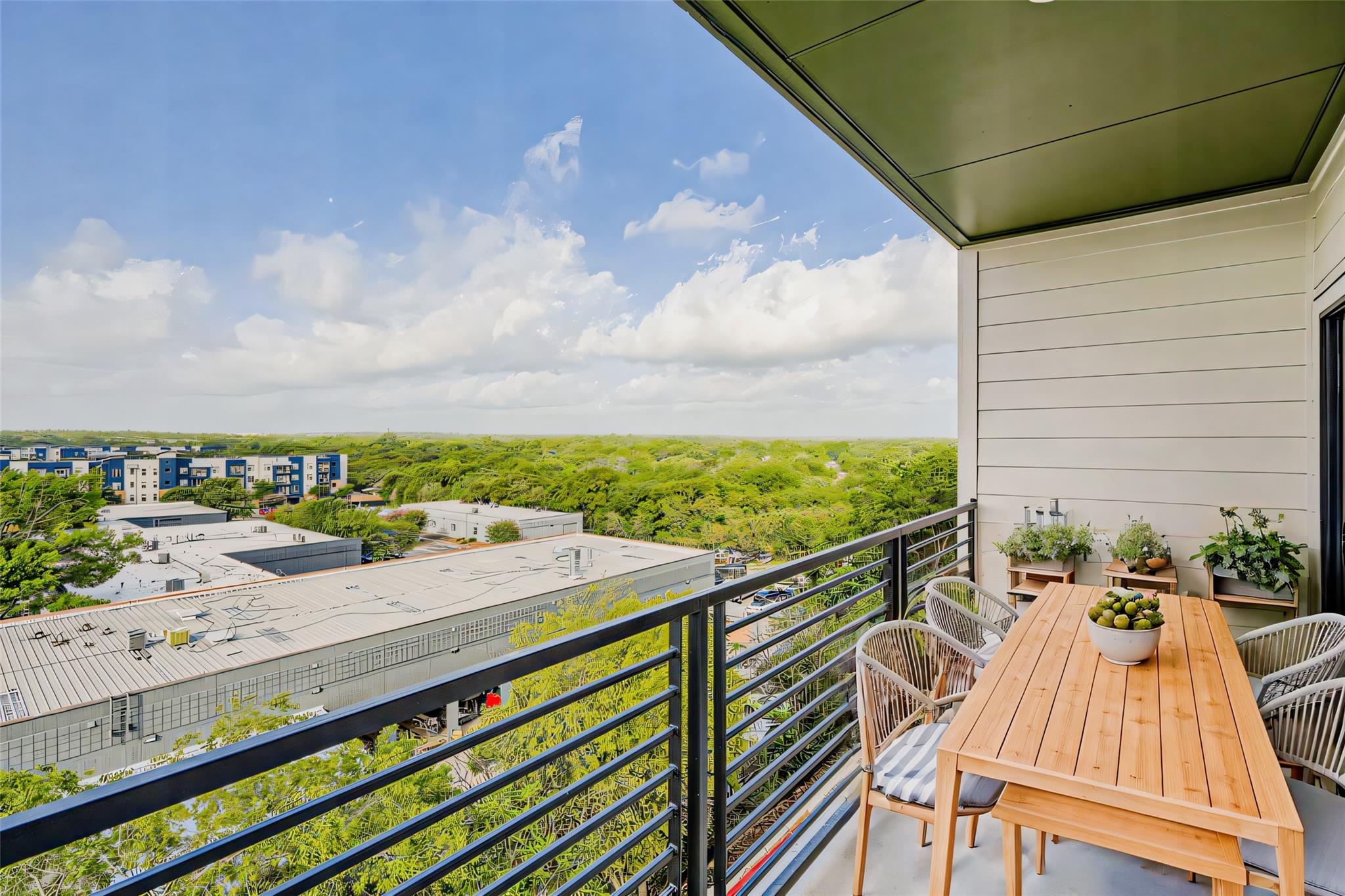Listing photo 1 of 4802 S Congress Ave  #409