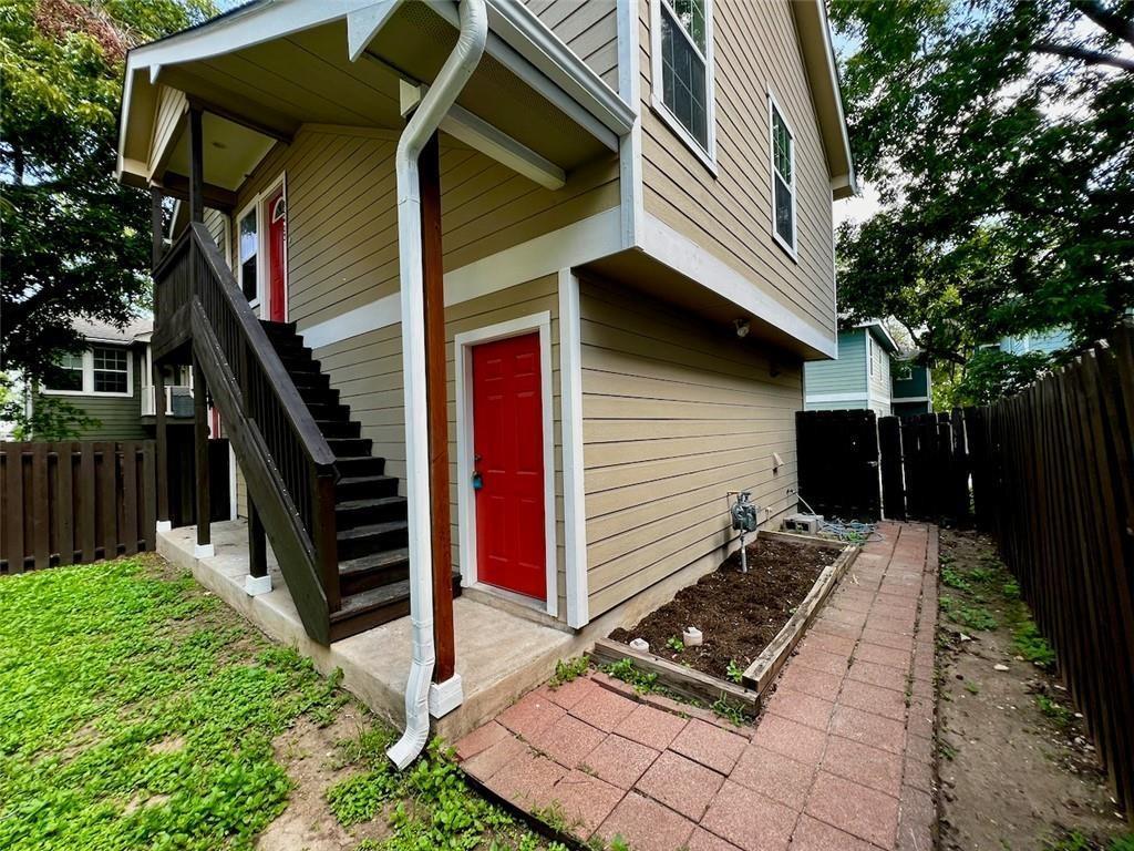 Listing photo 1 of 5403  Evans Ave  #B