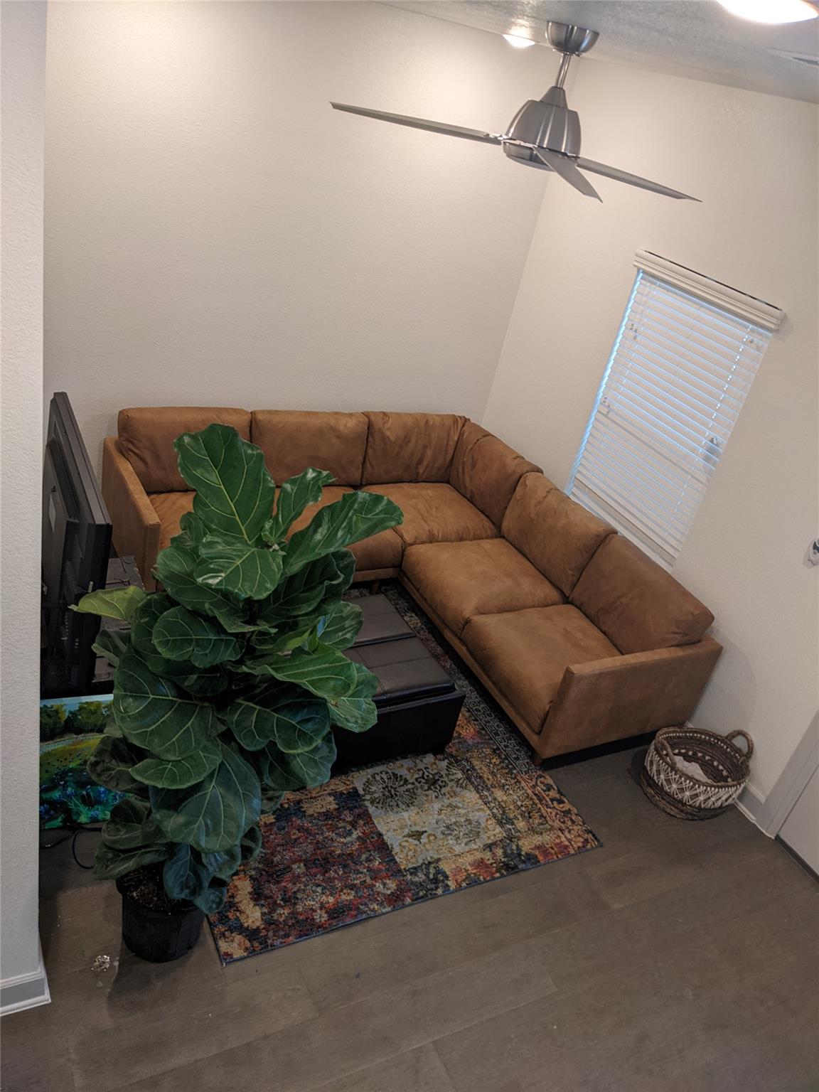 Listing photo 1 of 2105  Tiger Trl  #202
