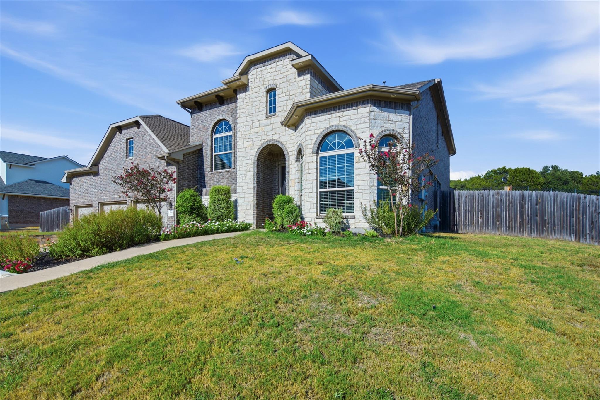 Listing photo of 324  Stoney Point Rd