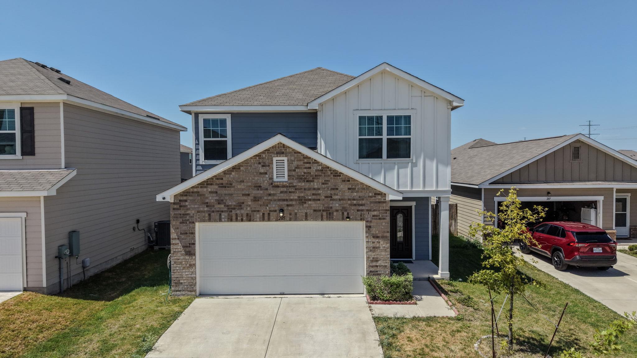 Listing photo 1 of 205  Waterbuck Loop