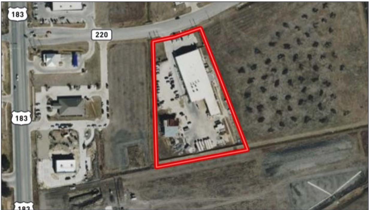 An aerial perspective outlines the parcel boundar