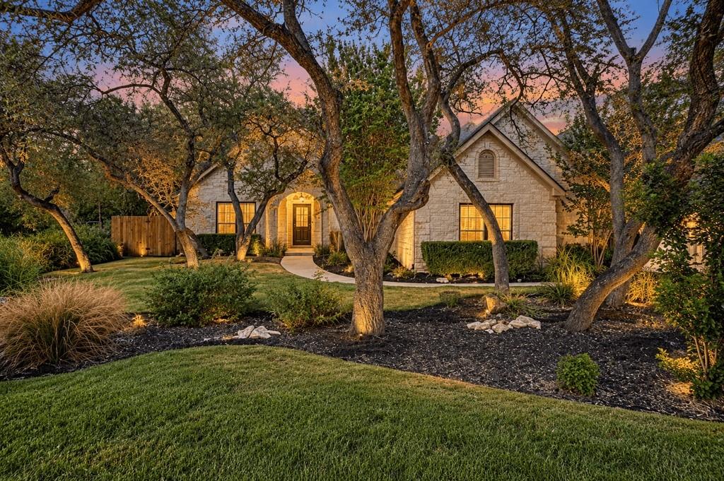 Listing photo 1 of 206  Phlox Dr