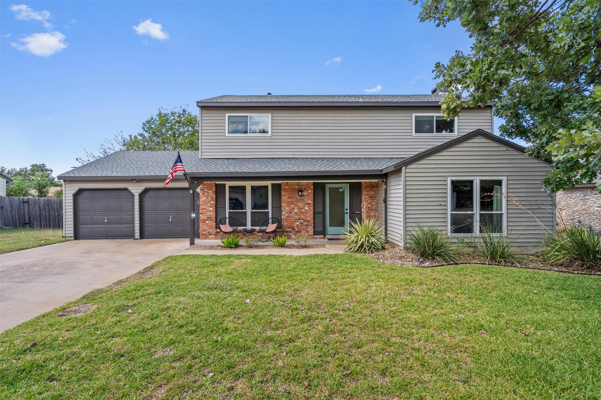Listing photo 1 of 1602  Rock Creek Dr