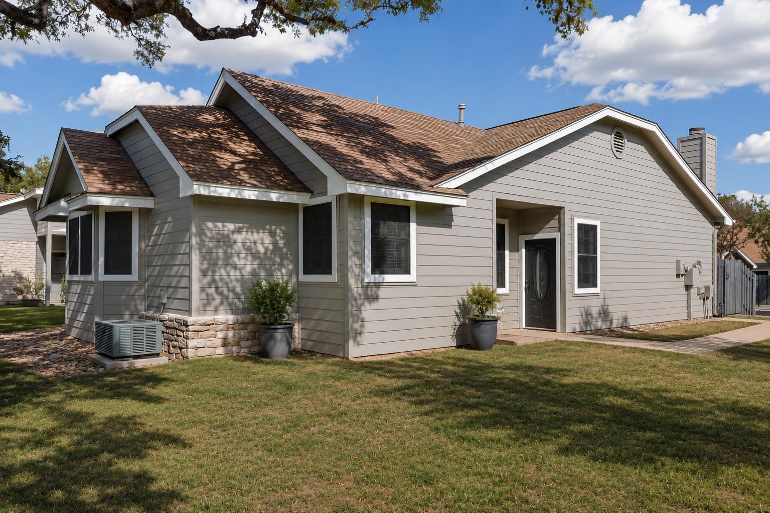 Listing photo 1 of 6501  Brush Country Rd  #109