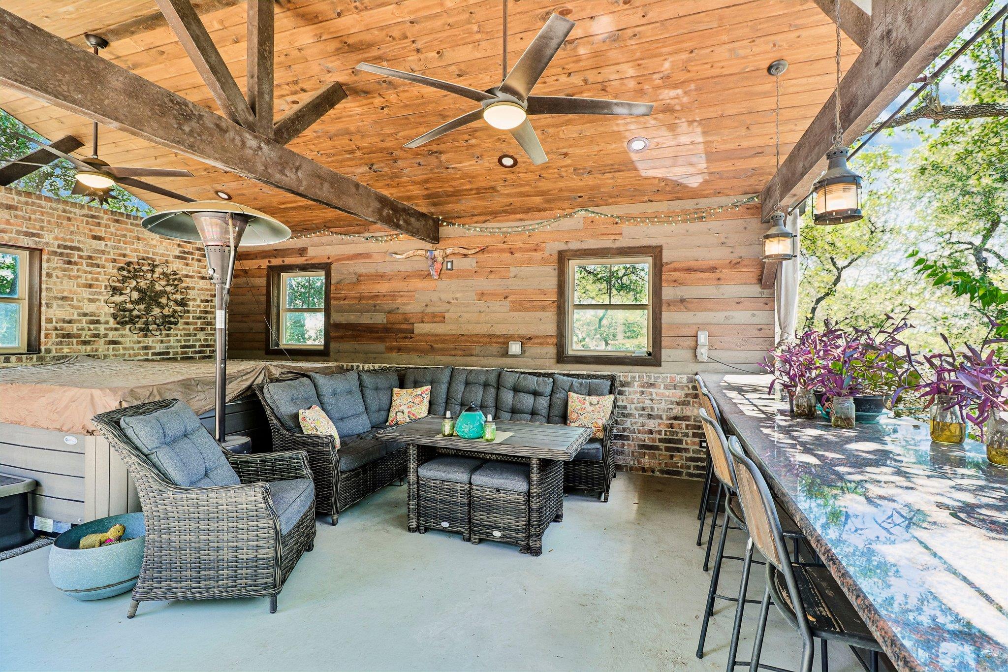 Listing photo 1 of 238  Jenn Cv
