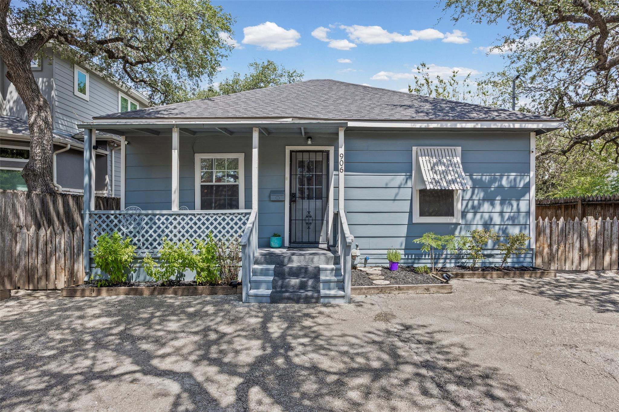 Charming single-story home with a welcoming front