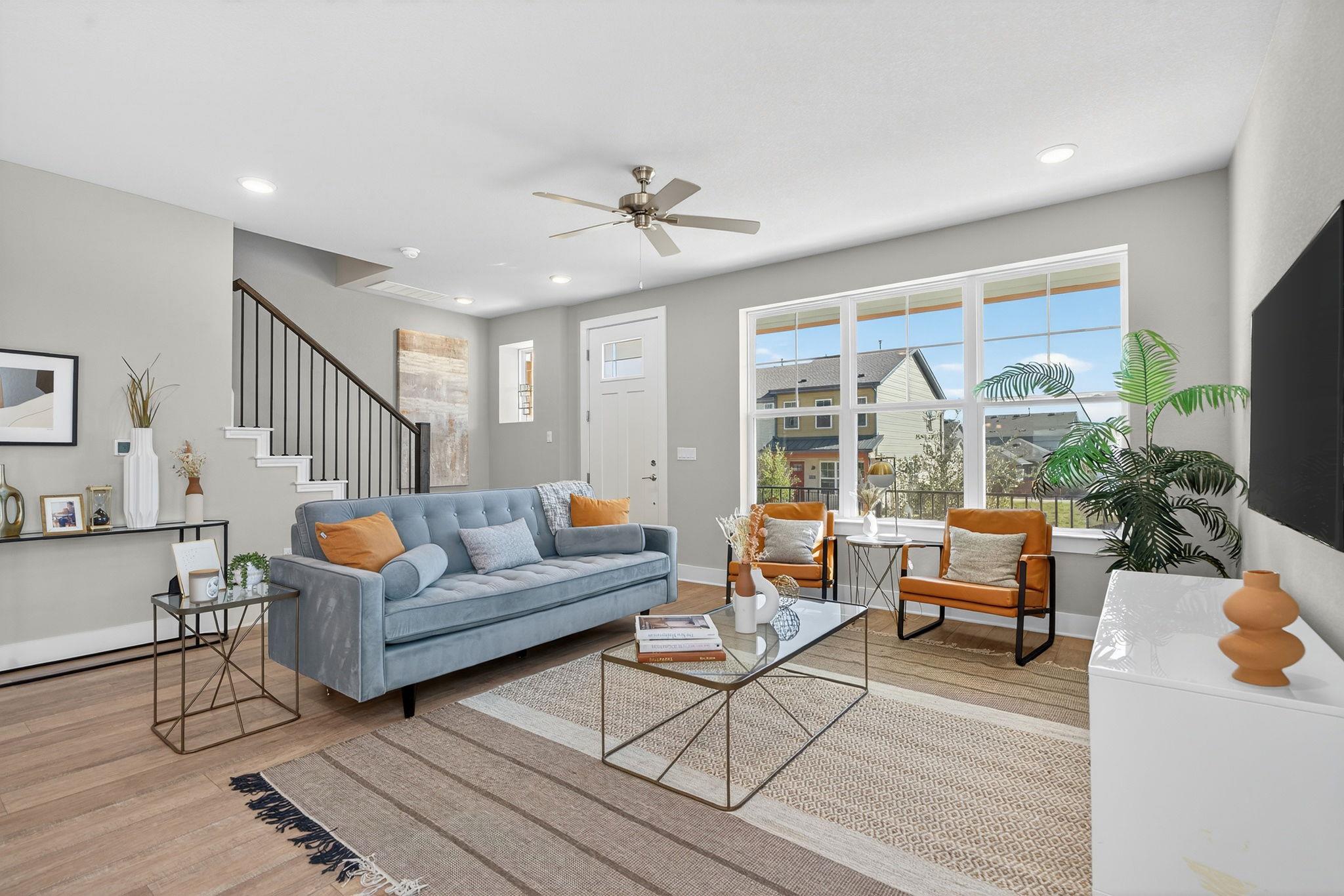 Listing photo 1 of 5909  Rotunda Vw