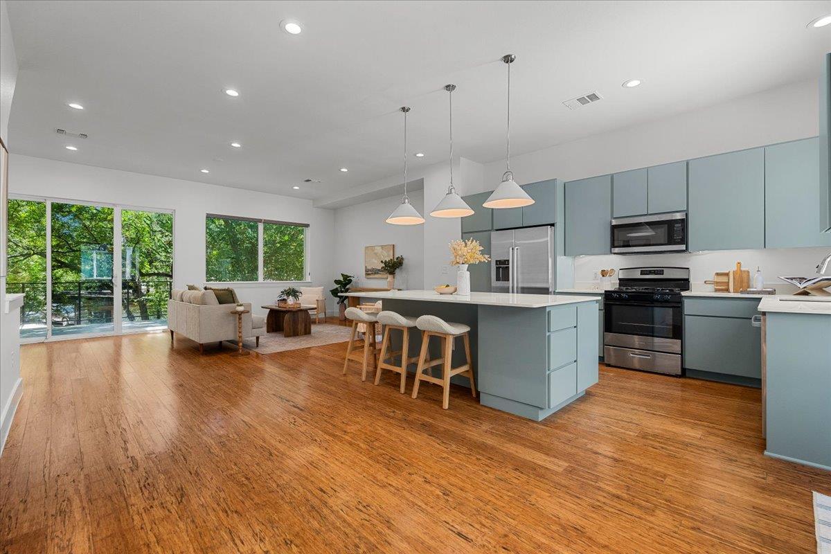 Listing photo 1 of 1801 E 2nd St  #8