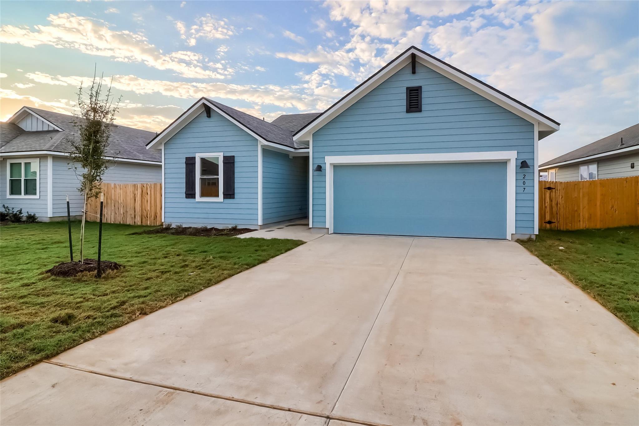 Listing photo 1 of 207  Watercourse Way