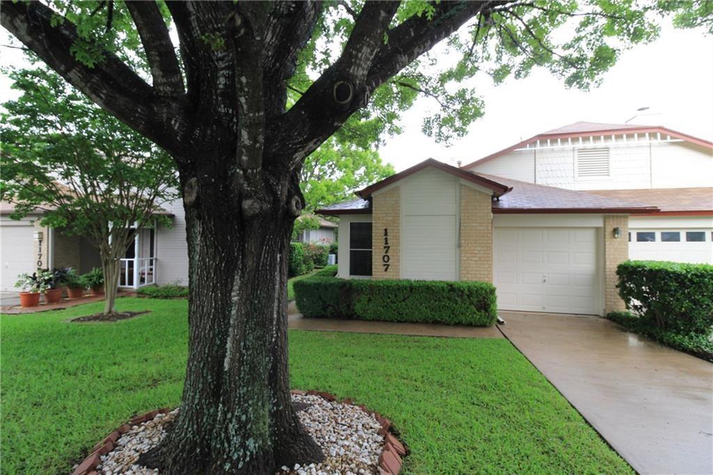 Listing photo 1 of 11707  Norwegian Wood Dr