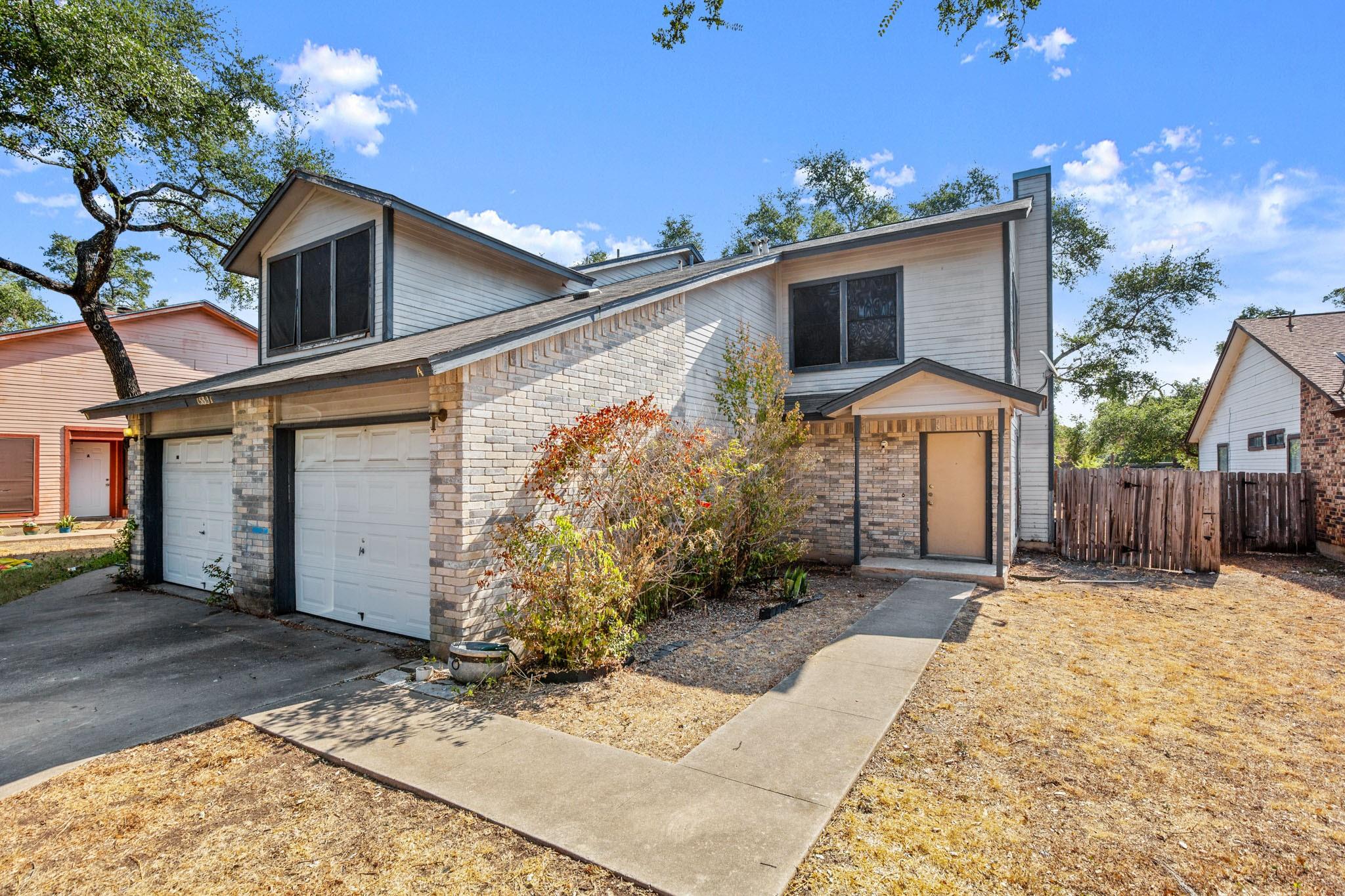 Listing photo 1 of 13331  Water Oak Ln  #A