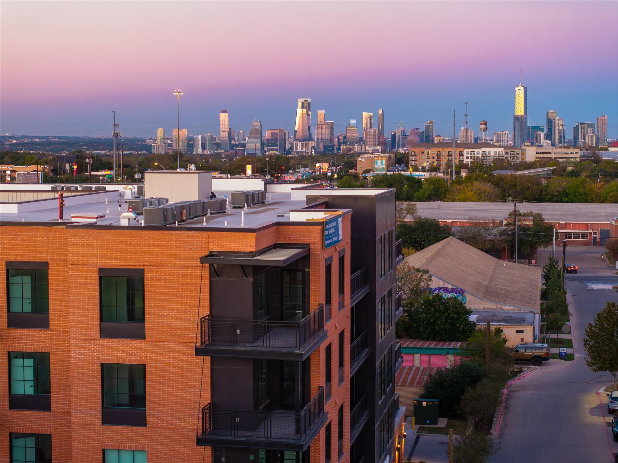 Listing photo 1 of 4315 S Congress Ave  #411