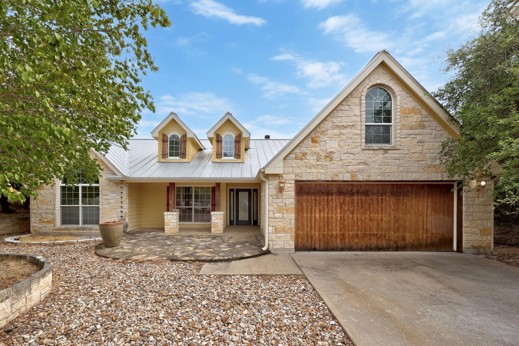 Listing photo 1 of 20904  Van Allen Cv